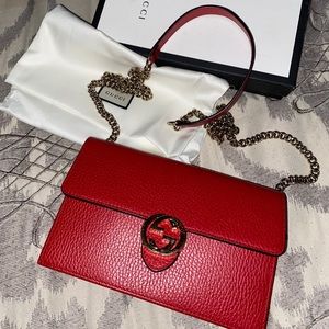 Auth Gucci chain bag